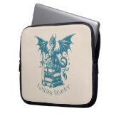 Dragon and Books Fantasy Reader Laptopschutzhülle (Vorderseite Links)