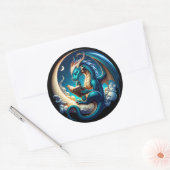 Dragon Bookworm, Moonlight Reading T-Shirt Runder Aufkleber (Umschlag)