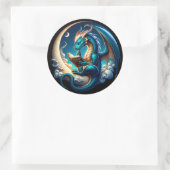 Dragon Bookworm, Moonlight Reading T-Shirt Runder Aufkleber (Tasche)