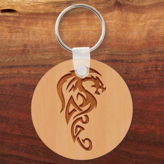 Dragon engraved on wood effect schlüsselanhänger (Vorderseite)