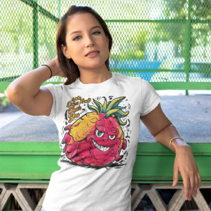 Dragon Fruit A Whimsical Lächeln T-Shirt