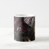 Dragon in Höhle Kaffeetasse (Mittel)
