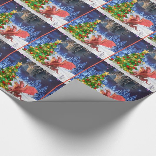 Dragon Pulling on Christmas Tree Geschenkpapier (Ecke)