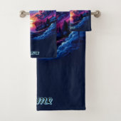 Dragon Silhouette gegen einen lebendigen Sonnenunt Badhandtuch Set (Insitu)