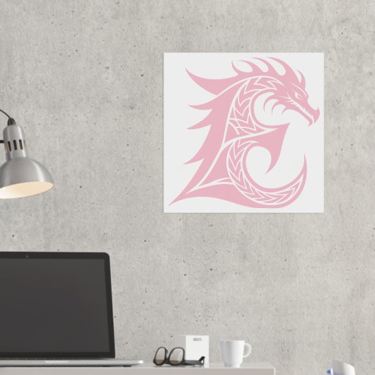 Dragon Styled Letter E, Dragon Alphabet, Monogramm Foliendrucke (In Situ (Schreibtisch 2))