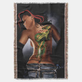 Dragon Tattoo Woman Decke (Vorderseite Vertikal)