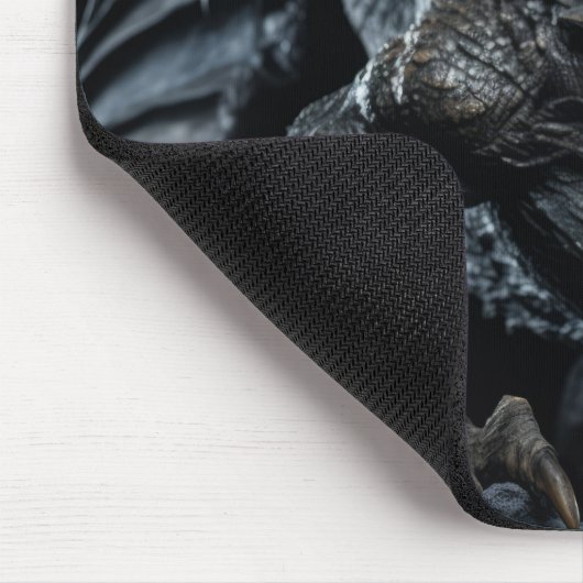 Dragon Wild Beast Portrait Fierce Power Mousepad (Ecke)