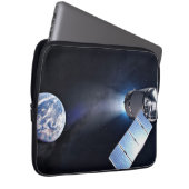 Dragon XL-Raumfahrzeug mit Planet Erde in der Fern Laptopschutzhülle (Vorne Rechts)
