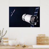 Dragon Xl Spacecraft nähert sich einem Lunar Gatew Poster (Küche)