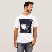 Dragon Xl Spacecraft nähert sich einem Lunar Gatew T-Shirt (Vorne ganz)