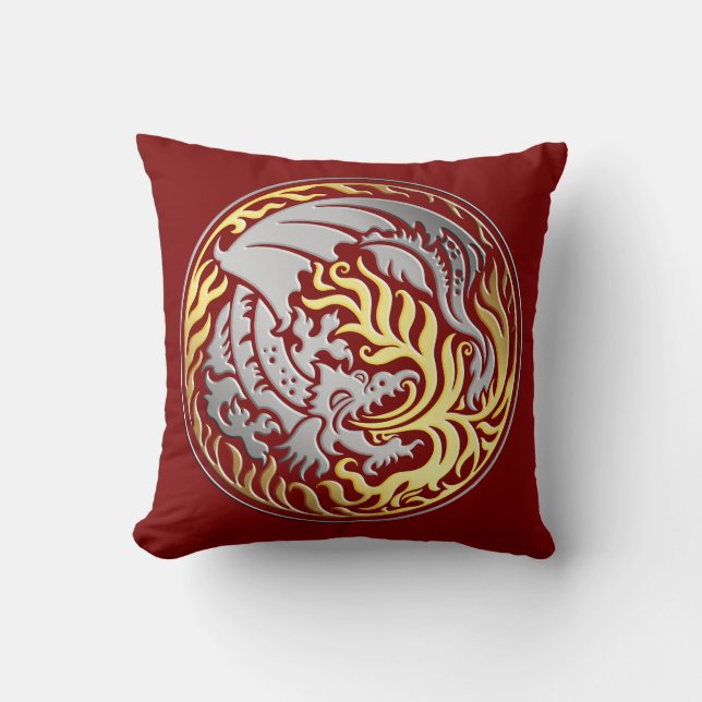 Dragoncircle - Chrome mit Gold Fire on Red Kissen (Vorderseite)
