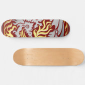 Dragoncircle - Chrome mit Gold Fire on Red Skateboard (Horizontal)
