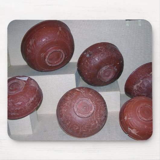 Dragondorff Schalen, c.150 BC (Tonwaren) Mousepad (Vorne)