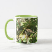 Dragonfly auf der Twig-Tasse Tasse (Links)