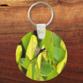 Dragonfly Blau und schwarz auf Gras. Schlüsselanhänger (Vorderseite)