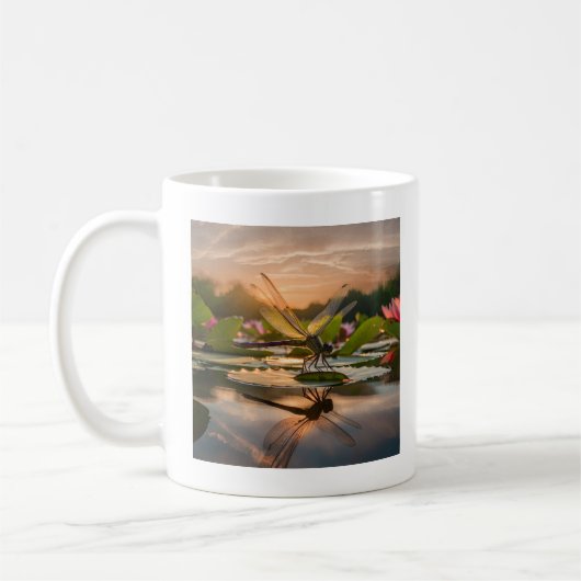 Dragonfly in der Natur Kaffeetasse (Links)