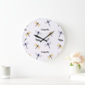 Dragonfly pattern on white große wanduhr (Zuhause)