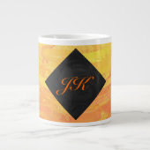Dragons Augenorange und Schwarze Monogramm Jumbo-Tasse (Vorderseite)