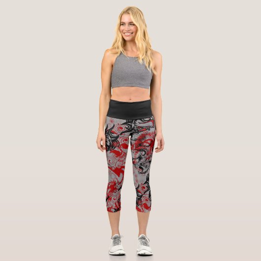 Dragons Grungy Abstrakt Art Red Black Gray Capri Leggings (Vorderseite)