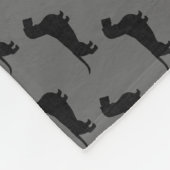 Draht-behaartes Dackel-Silhouette-Muster Fleecedecke (Ecke)