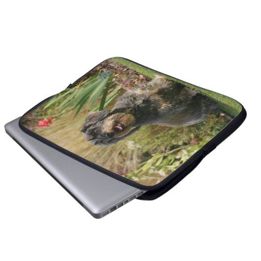 Draht-haarige StandardDackel Laptopschutzhülle (Vorne Knopf)