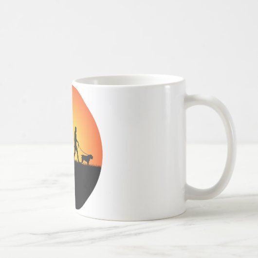 Drahthaar, das Griffon zeigt Kaffeetasse (Rechts)