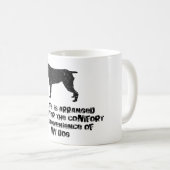 Drahthaar, das Griffon zeigt Kaffeetasse (VorderseiteRechts)