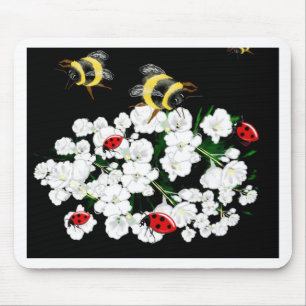 Dramatische Bienen Marienkäfer und weiße Blumen au Mousepad