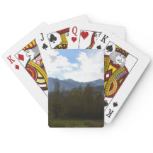 Dramatische Hügel und Himmel