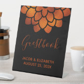 Dramatische Kupfer-Blume auf Black Wedding Table P Sockelschild (In Situ)