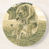 Dramatische Löwinnen-Safari-Wildnis-Kunst Getränkeuntersetzer (Vorne)