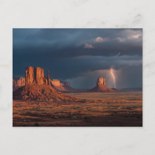 Dramatische Monument-Valley-Blitze Postkarte