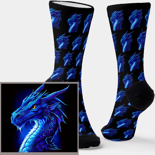 Dramatischer Blue Fantasy Dragon auf schwarz Socken