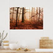 Dramatischer roter Nebel im Winter verschneiten Wa Poster (Küche)