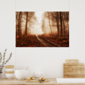 Dramatischer roter Nebel im Winter verschneiten Wa Poster (Küche)