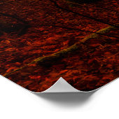 Dramatischer roter Nebel im Winter verschneiten Wa Poster (Ecke)