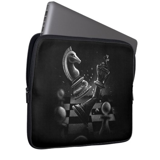 Dramatischer Schachkampf - Ritter gegen Pferd Laptopschutzhülle (Vorne Rechts)