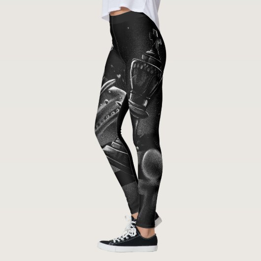 Dramatischer Schachkampf - Ritter gegen Pferd Leggings (Links)