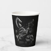 Dramatischer Schachkampf - Ritter gegen Pferd Pappbecher (Vorderseite)