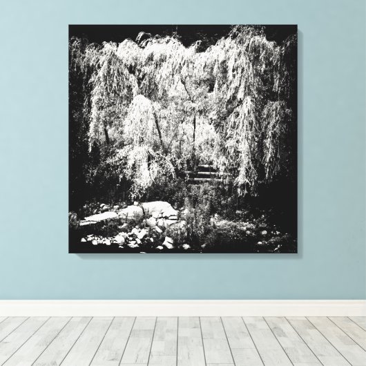 Dramatischer, schleichender Wildbaum über der Ufer Leinwanddruck (Insitu (Holzboden))