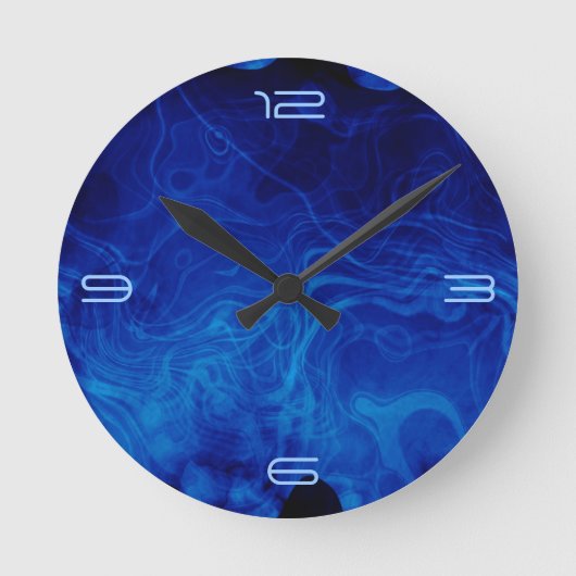 Dramatisches Abstraktes Muster Electric Blue Runde Wanduhr (Vorderseite)