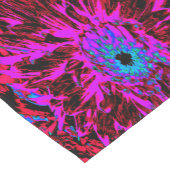 Dramatisches Crimson Red, Lila und Black Dahlia Kurzer Tischläufer (Ecke)