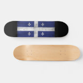 Drapeau du Québec style grunge érodé Skateboard (Horizontal)