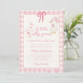 Drawn Silly Goose pink Gingham Ribbon Baby Shower Einladung (Stehend Vorderseite)
