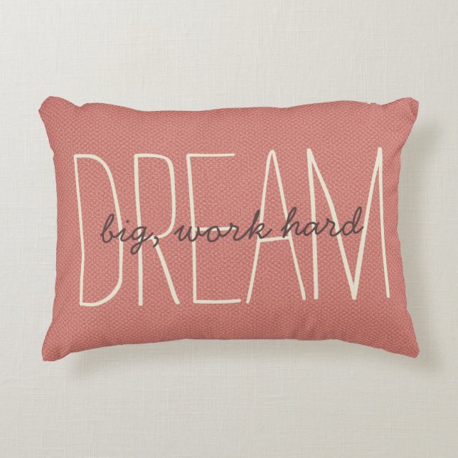 Dream Big Coral & Cream Motivierend Zitatskript Dekokissen (Vorderseite)