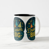 Dream Big Stars Zweifarbige Tasse (VorderseiteRechts)