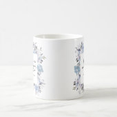 Dream Blue Floral WEDD THE NEW MRS Typografie Kaffeetasse (Mittel)