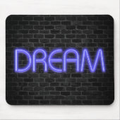 DREAM Text in Neonleuchten auf Backstein Mousepad (Vorne)