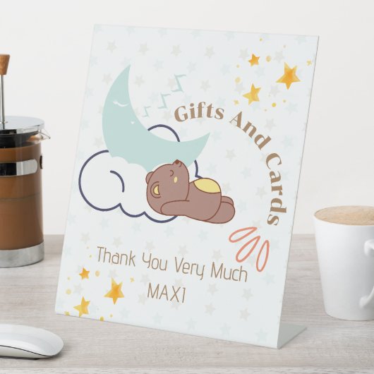 Dreaming Baby Bear Babydusche Geschenke und Karten Sockelschild (In Situ)