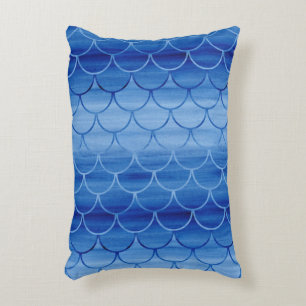 Dreamy Blue Watercolor Scale Muster Zierkissen